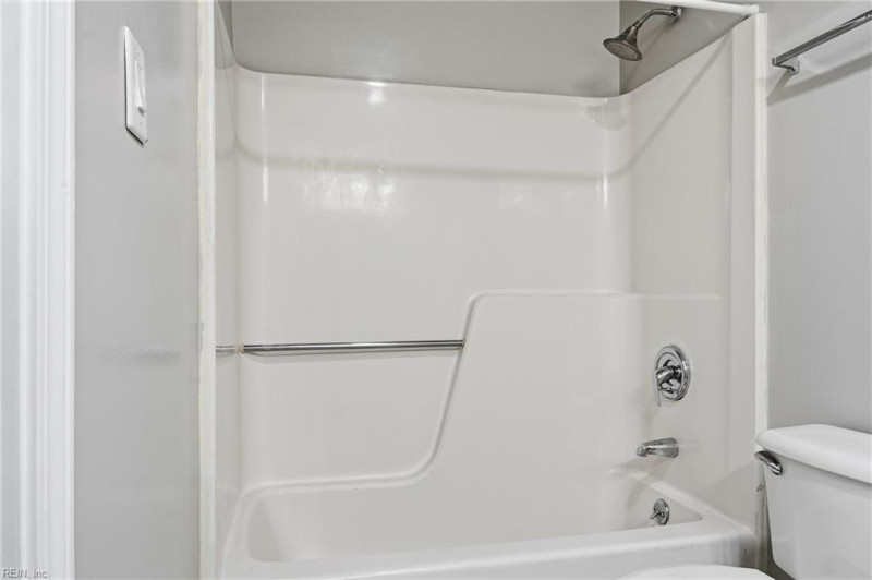 Photo 19 of 30 residential for sale in Virginia Beach virginia