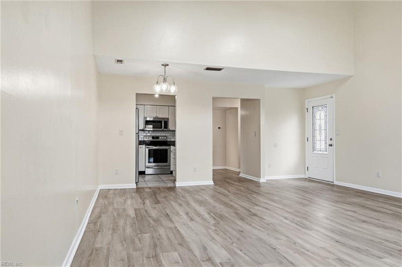 Photo 5 of 30 residential for sale in Virginia Beach virginia