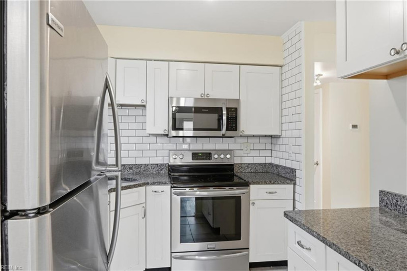Photo 6 of 30 residential for sale in Virginia Beach virginia