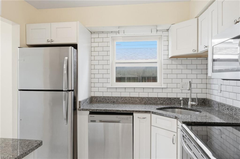 Photo 8 of 30 residential for sale in Virginia Beach virginia