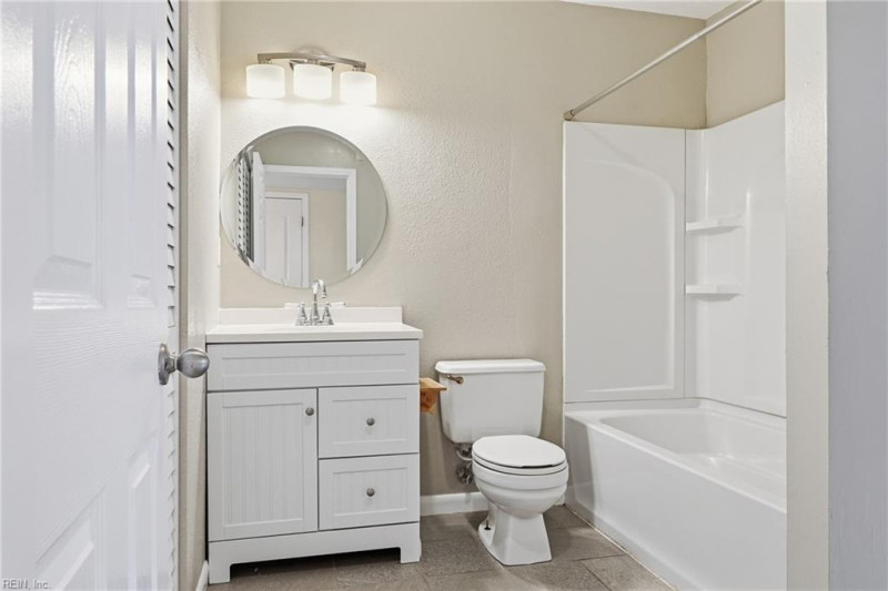 Photo 9 of 30 residential for sale in Virginia Beach virginia
