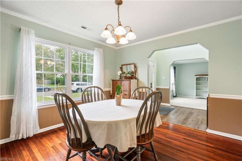 Photo 14 of 46 residential for sale in Chesapeake virginia