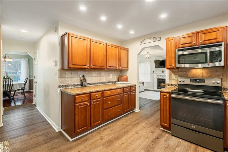 Photo 22 of 46 residential for sale in Chesapeake virginia