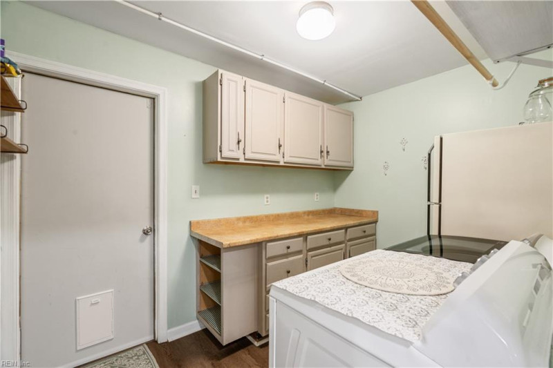 Photo 24 of 46 residential for sale in Chesapeake virginia