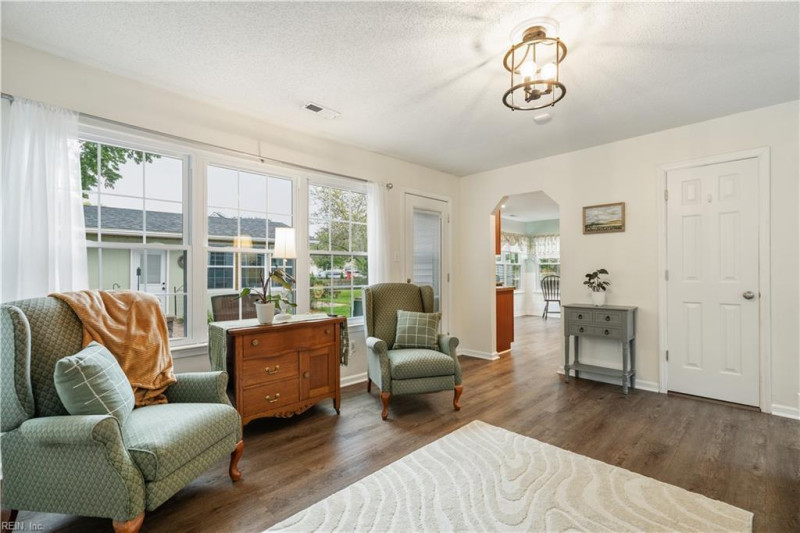 Photo 26 of 46 residential for sale in Chesapeake virginia