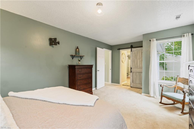 Photo 29 of 46 residential for sale in Chesapeake virginia
