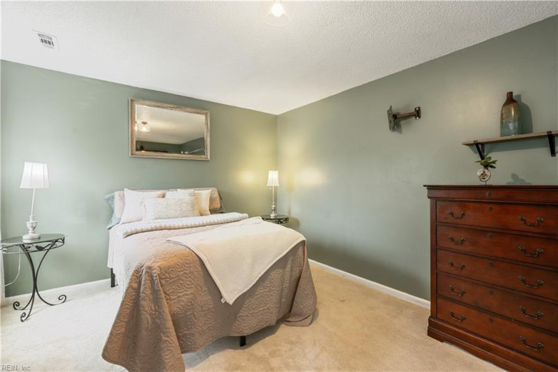 Photo 30 of 46 residential for sale in Chesapeake virginia