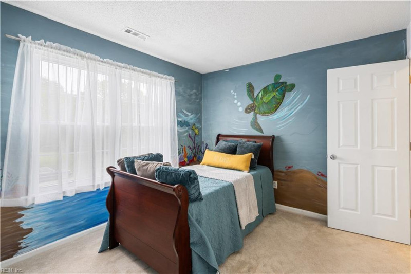 Photo 33 of 46 residential for sale in Chesapeake virginia