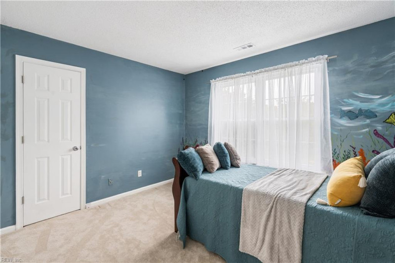 Photo 34 of 46 residential for sale in Chesapeake virginia