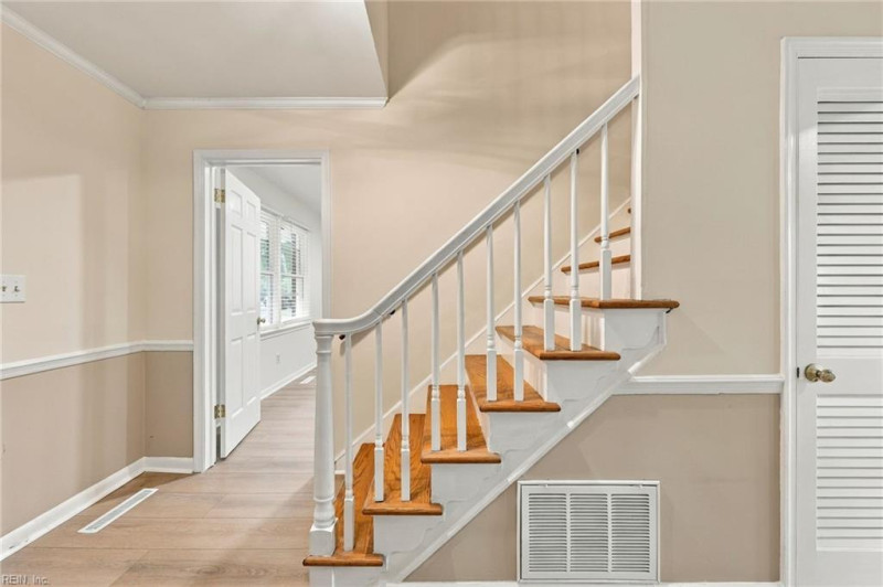 Photo 3 of 38 residential for sale in Virginia Beach virginia