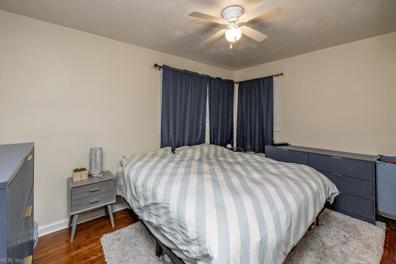 Photo 30 of 47 residential for sale in Portsmouth virginia