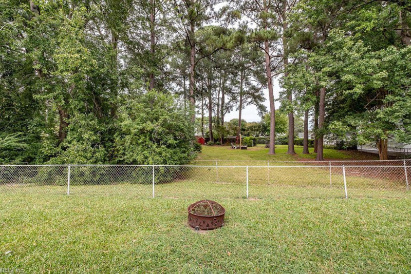 Photo 37 of 47 residential for sale in Portsmouth virginia
