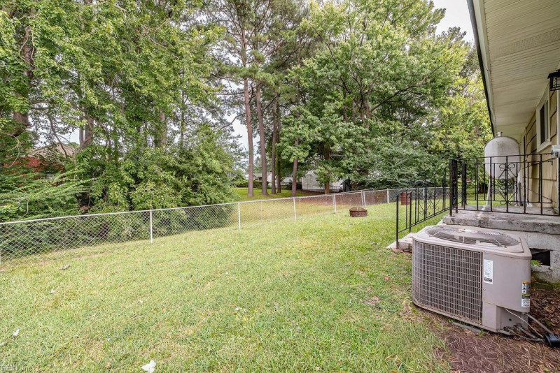 Photo 38 of 47 residential for sale in Portsmouth virginia