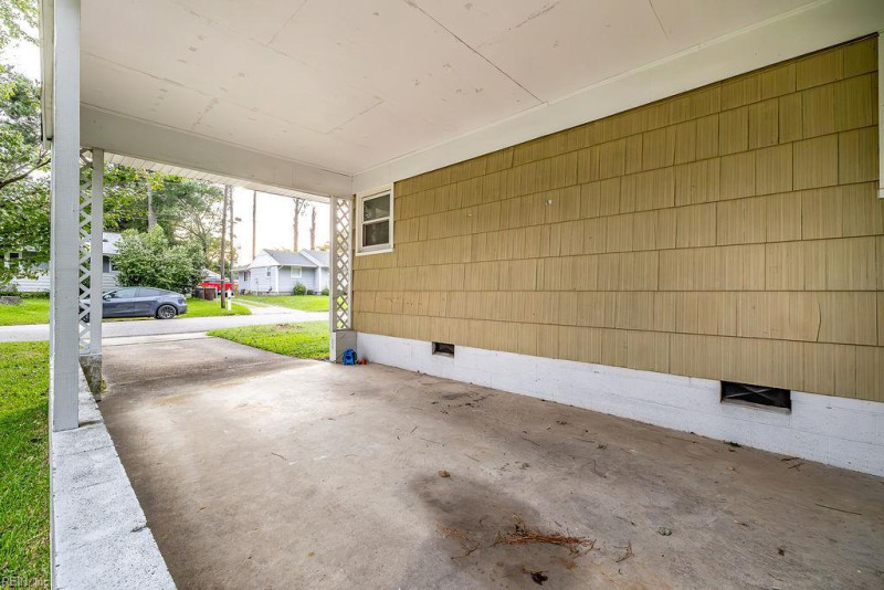 Photo 41 of 47 residential for sale in Portsmouth virginia