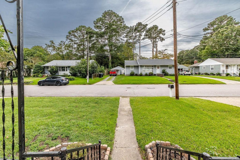Photo 45 of 47 residential for sale in Portsmouth virginia