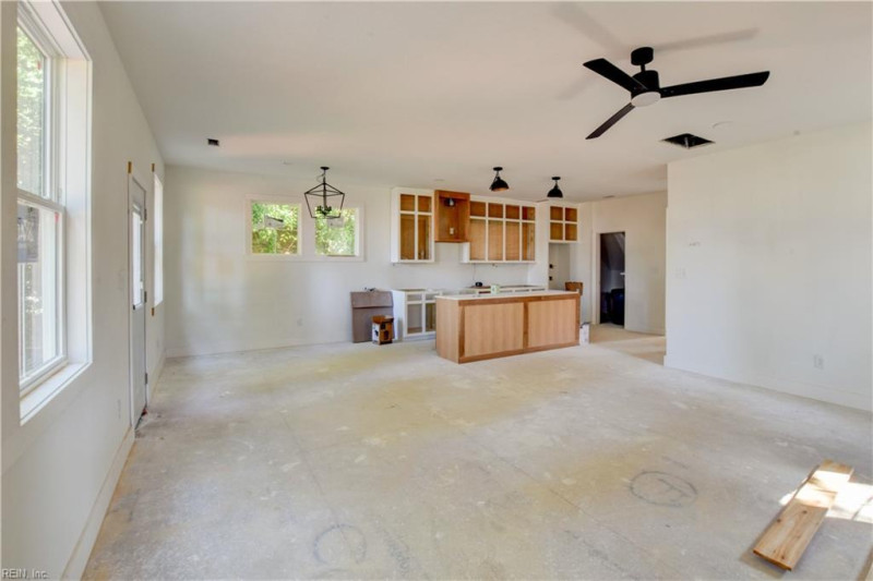 Photo 10 of 39 residential for sale in Norfolk virginia