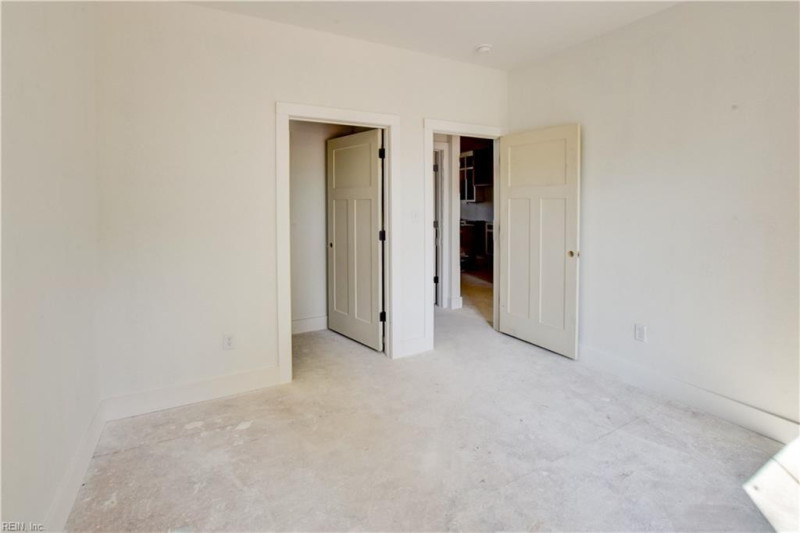 Photo 13 of 39 residential for sale in Norfolk virginia