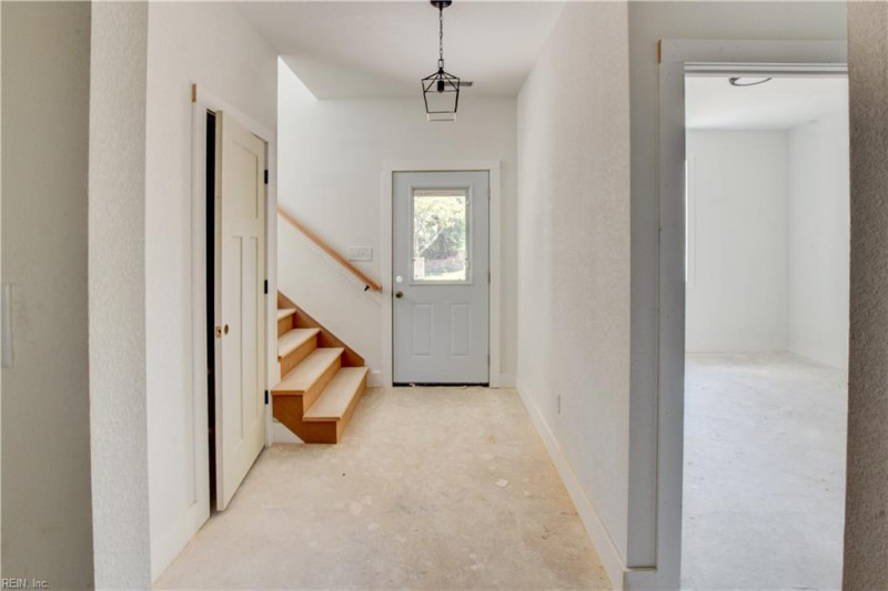 Photo 18 of 39 residential for sale in Norfolk virginia
