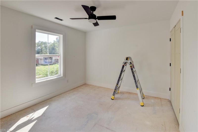 Photo 25 of 39 residential for sale in Norfolk virginia