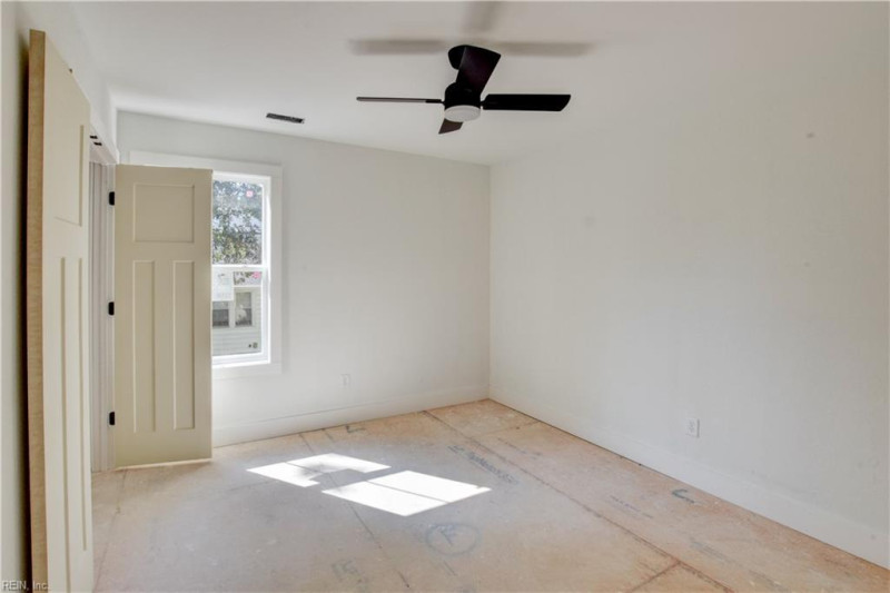 Photo 29 of 39 residential for sale in Norfolk virginia