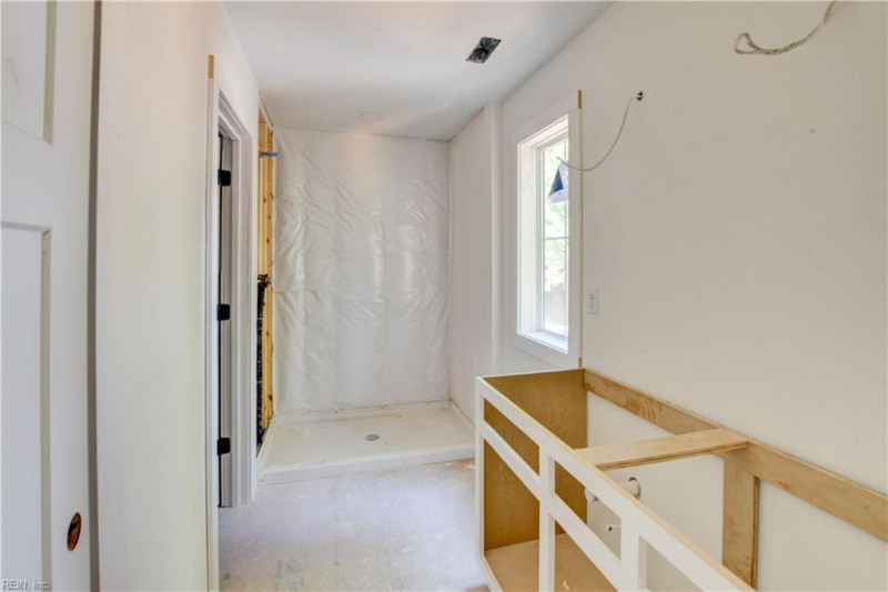 Photo 31 of 39 residential for sale in Norfolk virginia