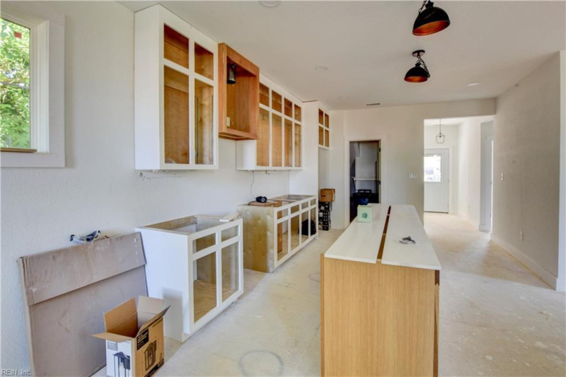Photo 7 of 39 residential for sale in Norfolk virginia