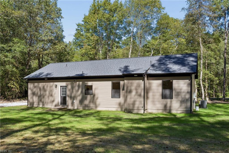 Photo 25 of 26 residential for sale in Surry County virginia