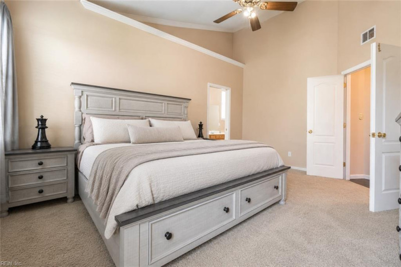 Photo 11 of 25 residential for sale in Chesapeake virginia
