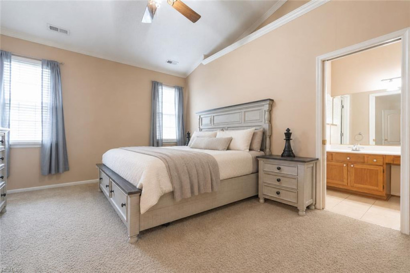Photo 12 of 25 residential for sale in Chesapeake virginia
