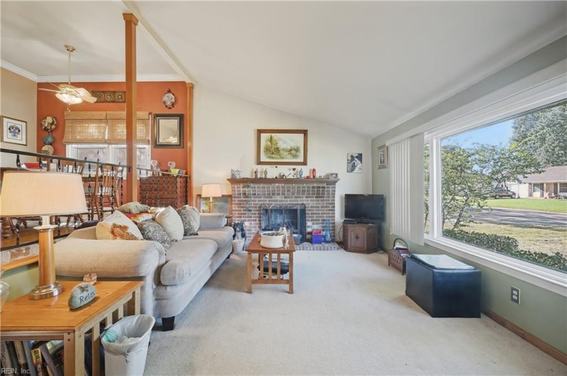 Photo 13 of 43 residential for sale in Virginia Beach virginia