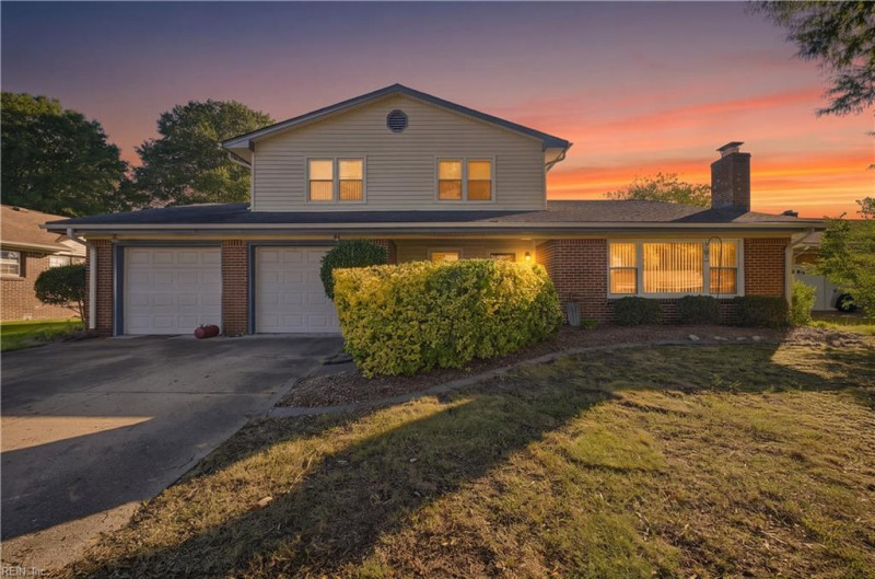 Photo 2 of 43 residential for sale in Virginia Beach virginia