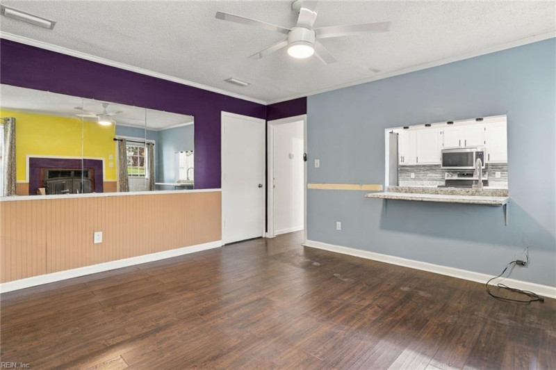 Photo 12 of 42 residential for sale in Virginia Beach virginia