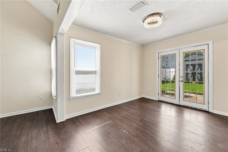 Photo 2 of 42 residential for sale in Virginia Beach virginia