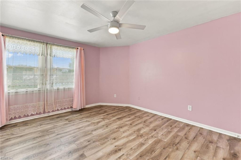 Photo 21 of 42 residential for sale in Virginia Beach virginia