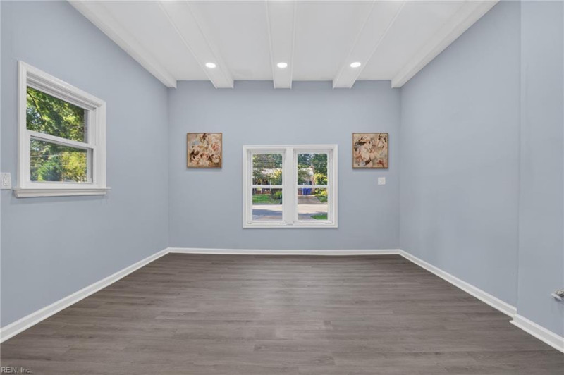 Photo 20 of 31 residential for sale in Newport News virginia
