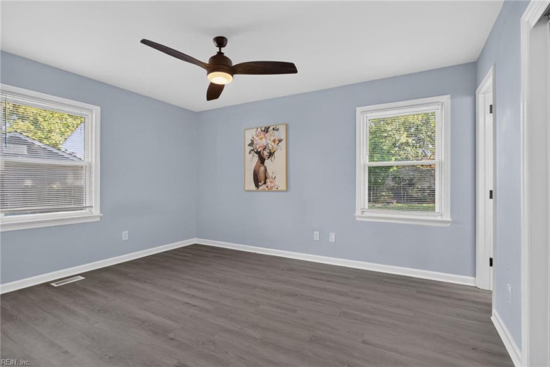 Photo 23 of 31 residential for sale in Newport News virginia
