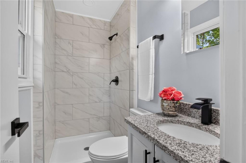 Photo 25 of 31 residential for sale in Newport News virginia