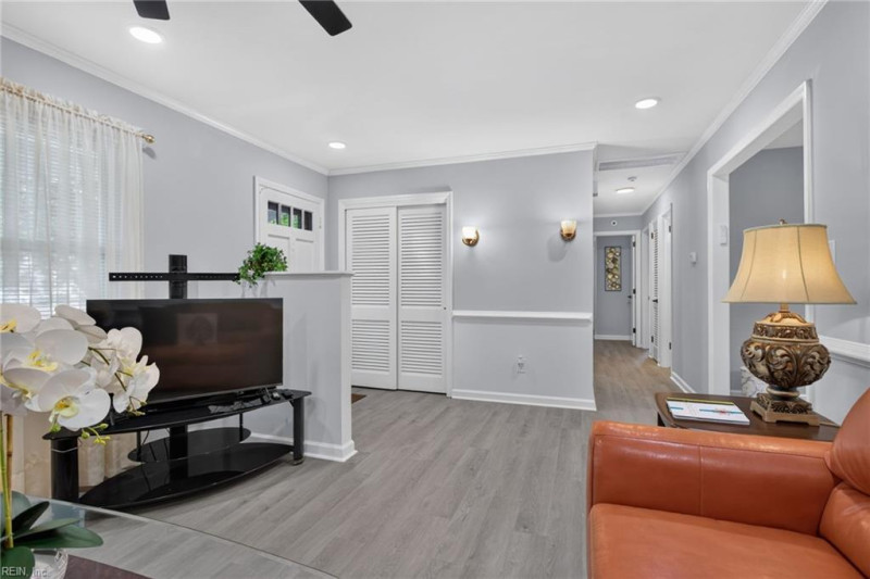 Photo 7 of 31 residential for sale in Newport News virginia