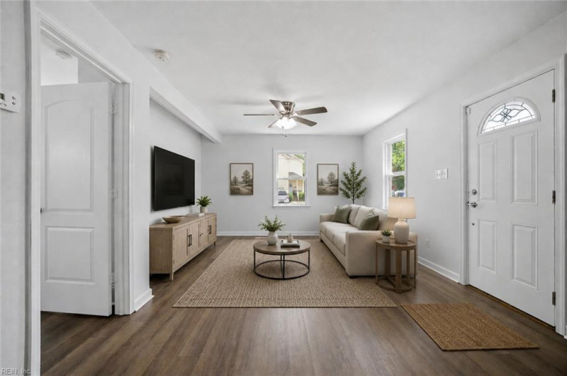 Photo 3 of 37 residential for sale in Norfolk virginia