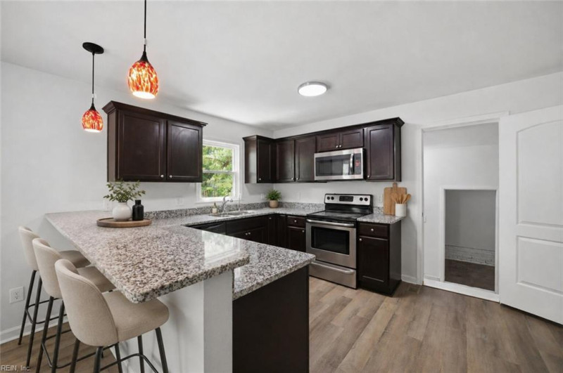 Photo 4 of 37 residential for sale in Norfolk virginia
