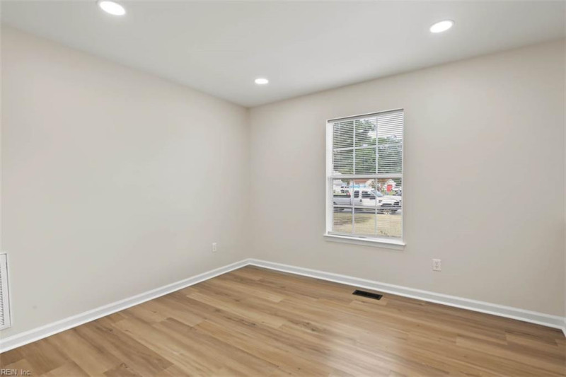 Photo 14 of 50 residential for sale in Newport News virginia Photo 14 of 50 residential for sale in Newport News virginia