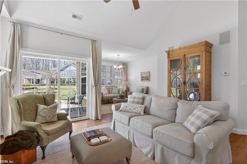 Photo 17 of 50 residential for sale in Suffolk virginia