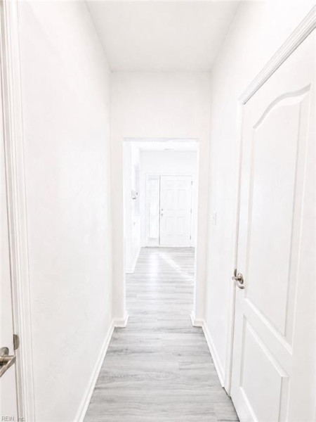 Photo 11 of 36 residential for sale in Hampton virginia