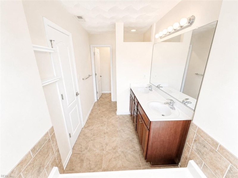 Photo 22 of 36 residential for sale in Hampton virginia