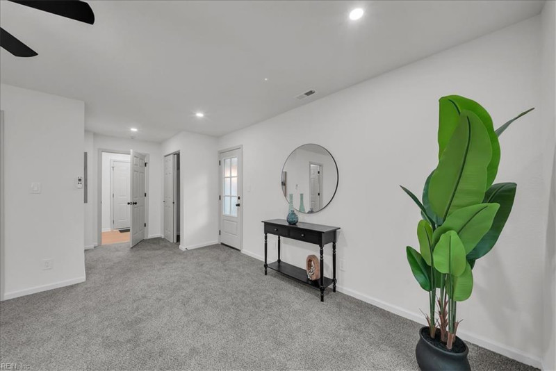Photo 20 of 48 residential for sale in Virginia Beach virginia