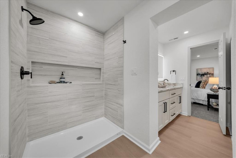 Photo 24 of 48 residential for sale in Virginia Beach virginia