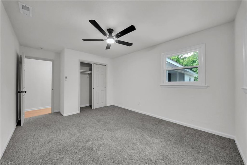 Photo 25 of 48 residential for sale in Virginia Beach virginia