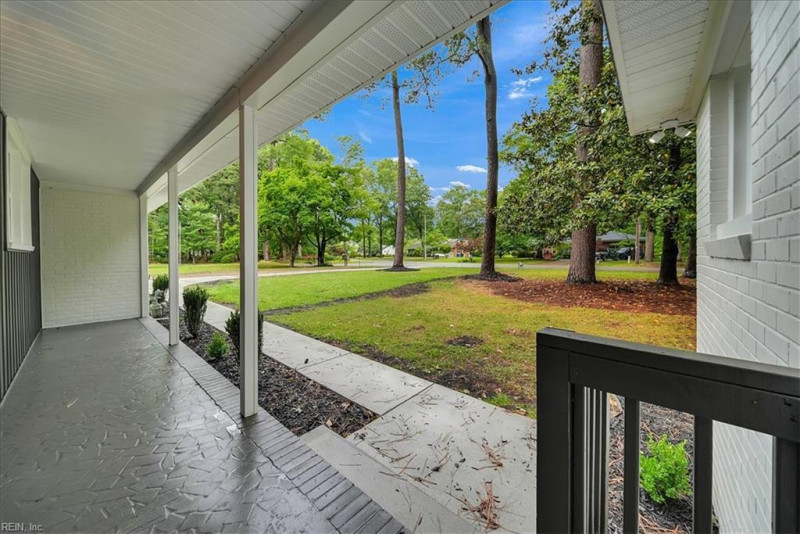 Photo 4 of 48 residential for sale in Virginia Beach virginia