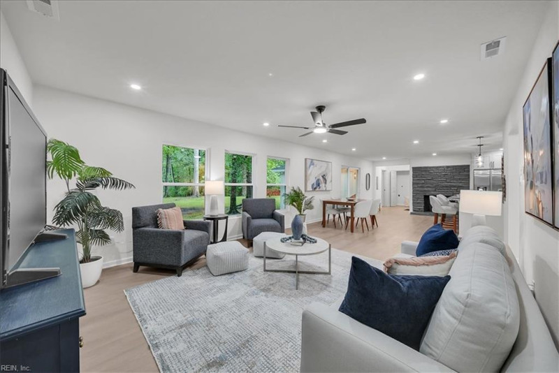 Photo 9 of 48 residential for sale in Virginia Beach virginia