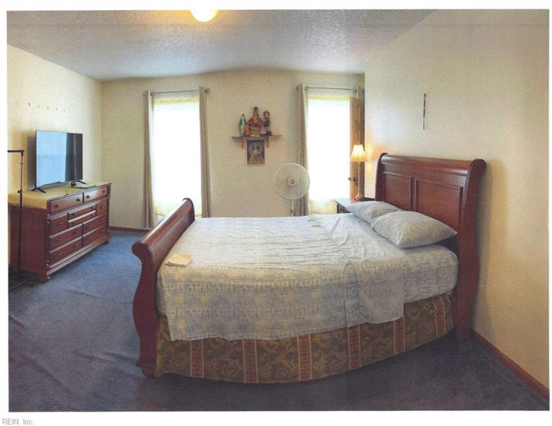 Photo 12 of 29 residential for sale in Virginia Beach virginia